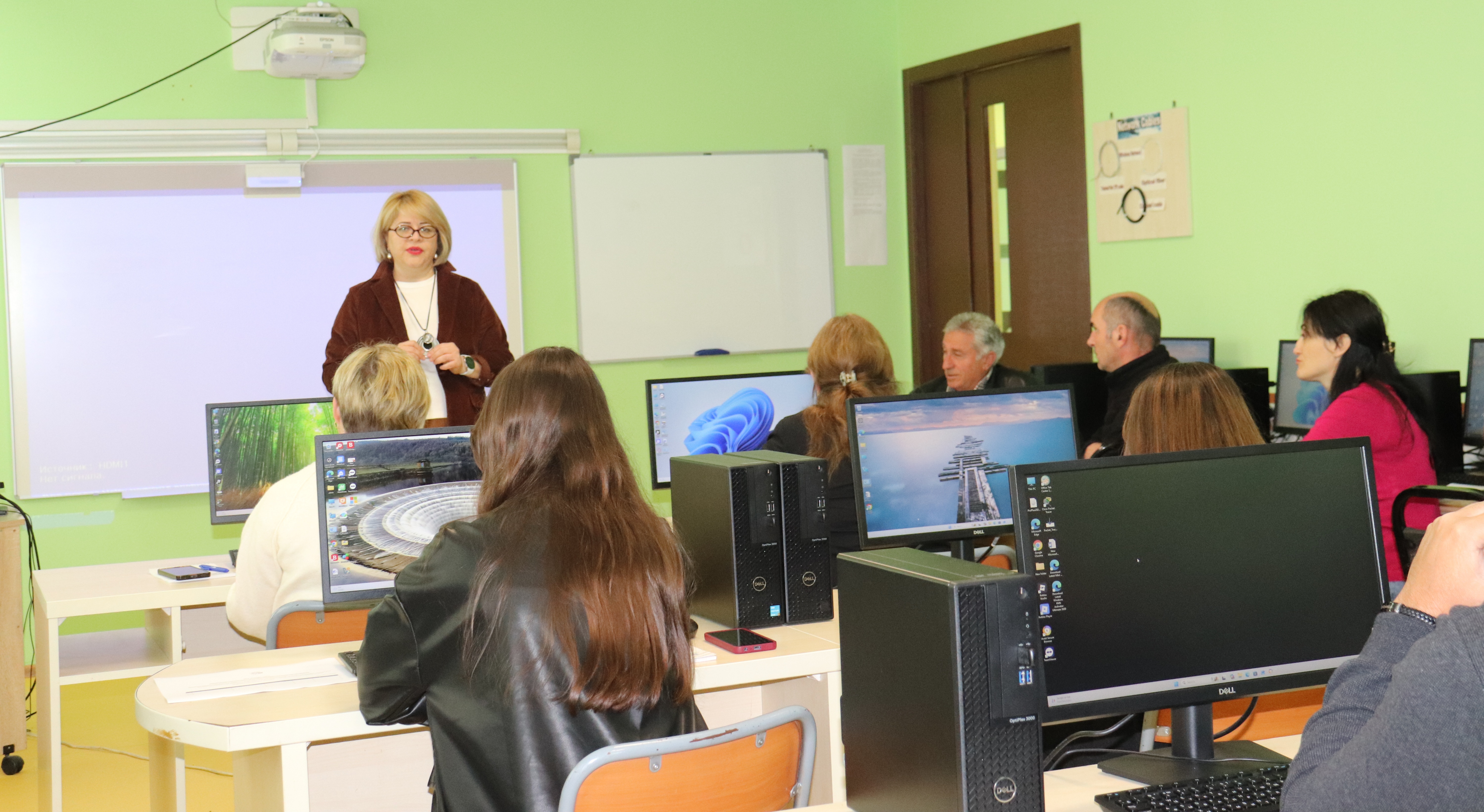 ხელოვნური ინტელექტის შესაძლებლობებისა და გამოწვევების შესახებ კოლეჯში „აისი“ ტრენინგი გაიმართა